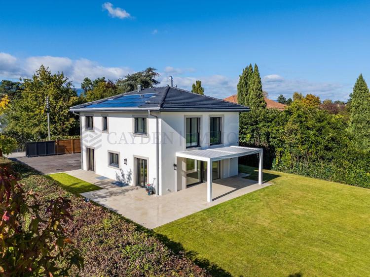House for rent in Mies, Switzerland