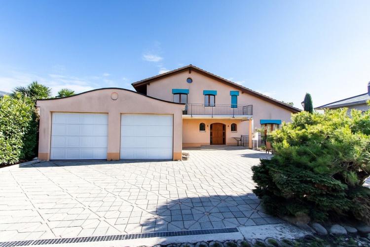 House for sale, Rue Oscar-Patthey 21 (Meyriez, Switzerland)