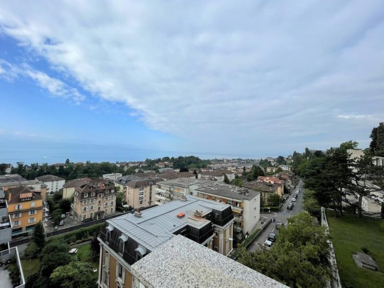 Superbe appartement de 6 pièces avec vue panoramique sur le lac
