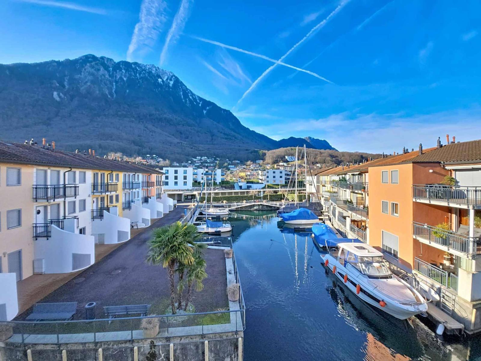 En exclusivité ! Superbe et lumineux 3 pièces avec place d'amarrage