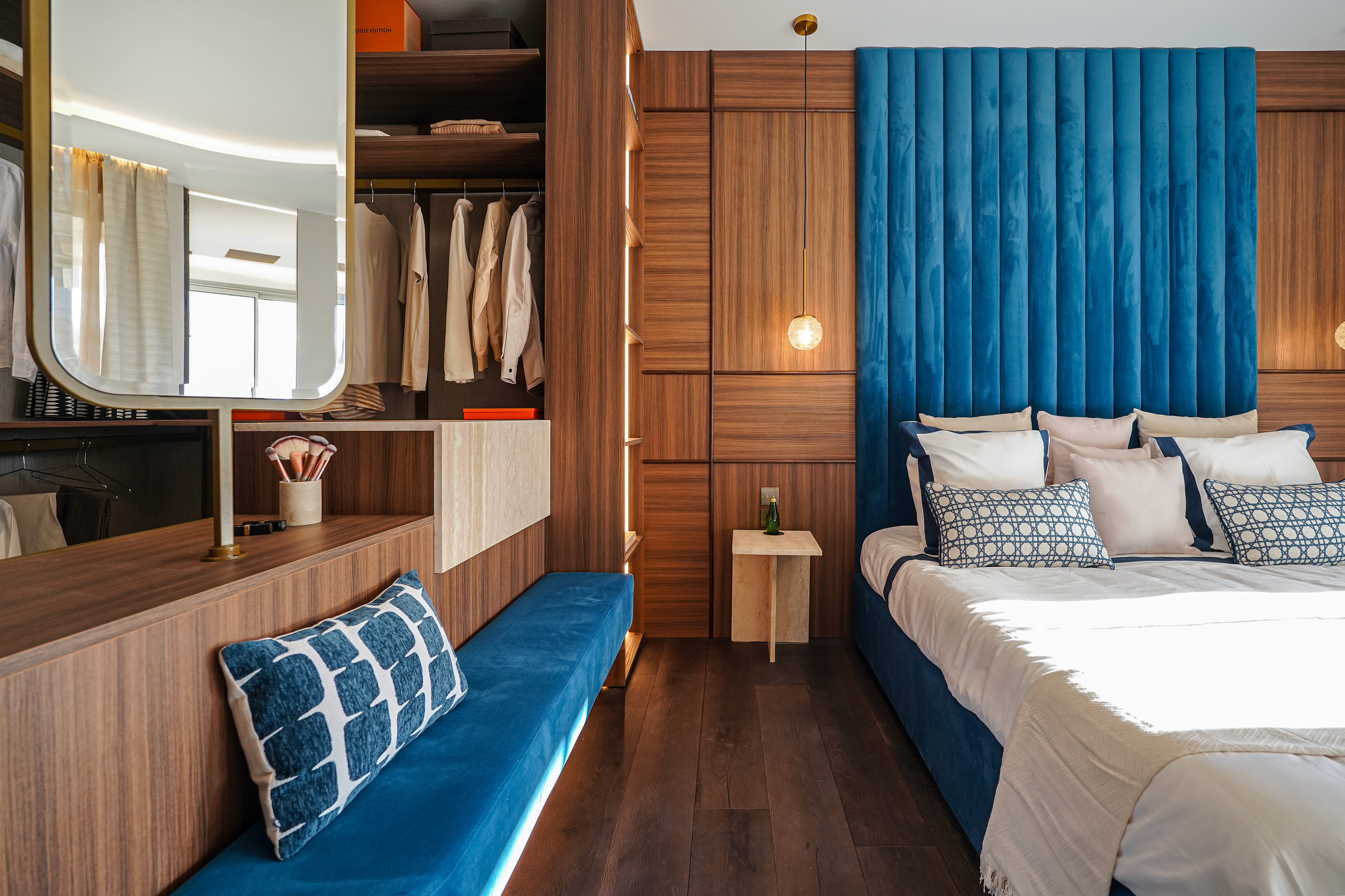 ahEGl_chambre-master-chateau-perigord-barnes-valeri-agency-monaco-1767802193.jpg