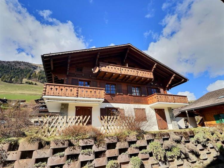 Apartment for sale in Château-d'Oex, CH