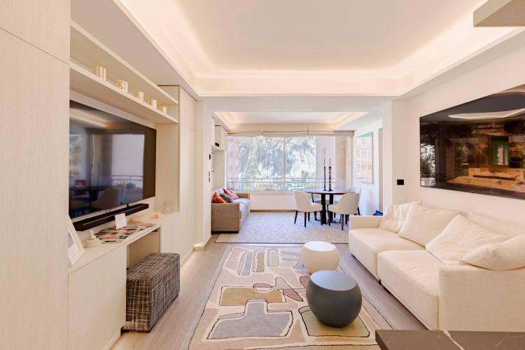 SOMPTUEUX 2 PIÈCES RENOVE & DÉCORÉ AVEC ÉLÉGANCE