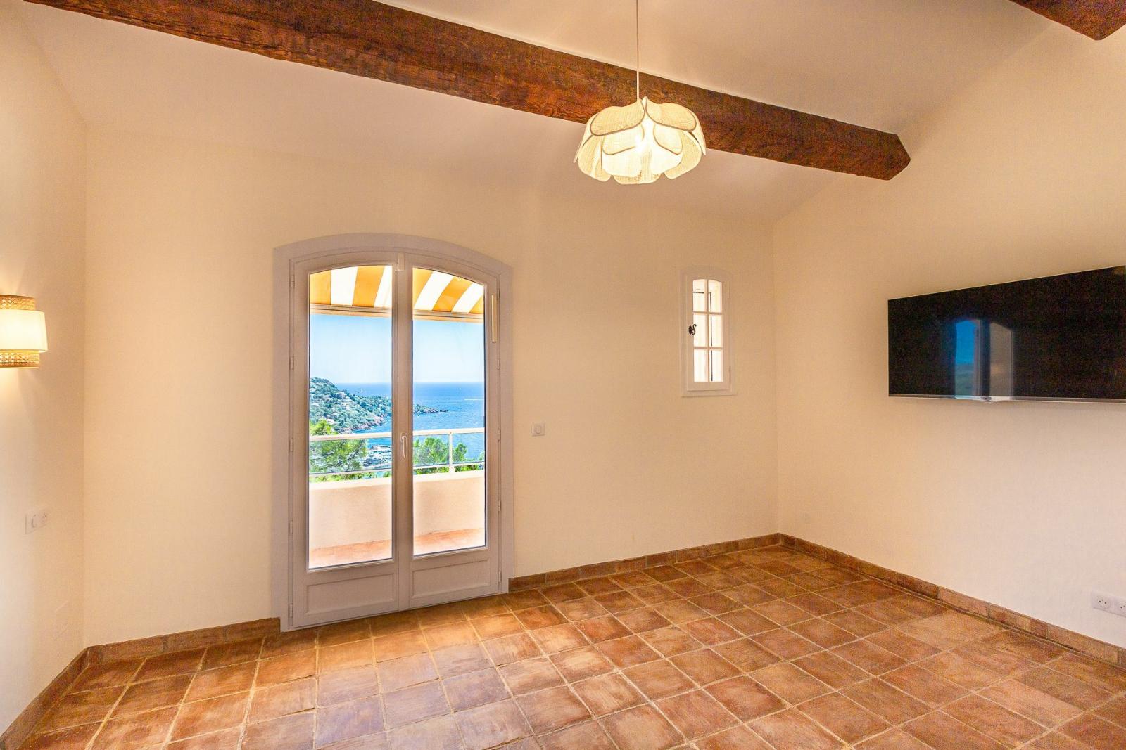 Villa rénovée vue mer à Théoule-sur-Mer