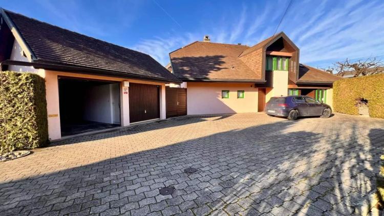 Grande villa individuelle dans un quartier prisé d'Aigle !