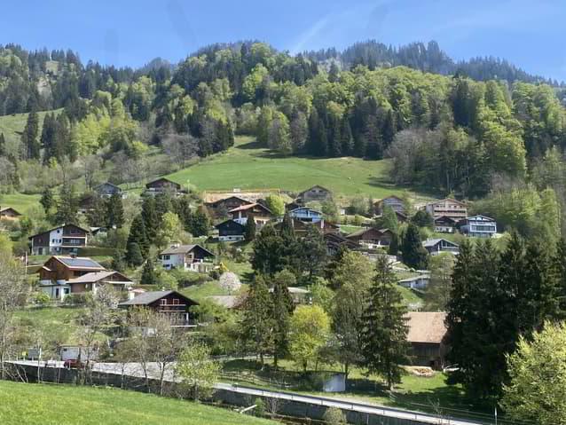 VUE D'EXCEPTION !!! APPARTEMENTS 4,5 PIECES DE HAUT STANDING