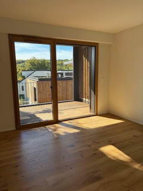 Doppelhaus mit großem Keller von 60 m2