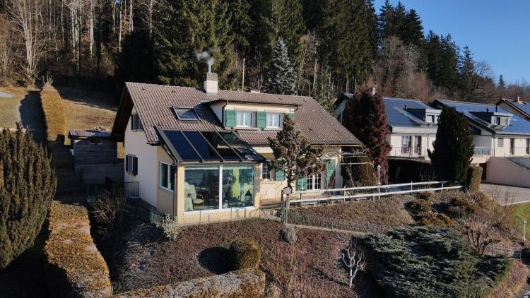 EXCLUSIVITÉ I Villa individuelle de 7,5 pièces avec vue dégagée