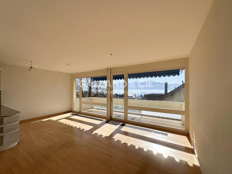 Apartment for sale in Pully, Switzerland