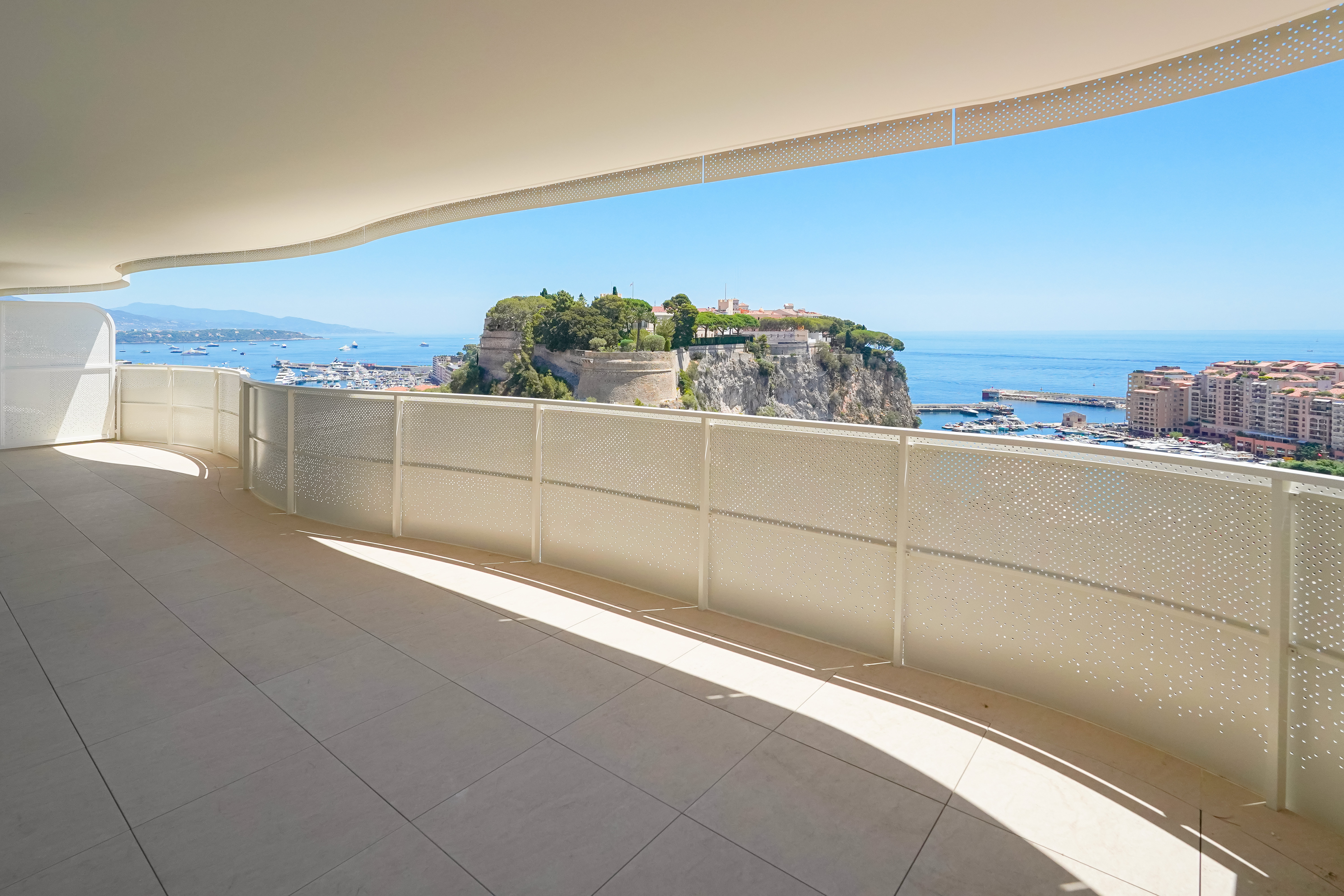 BaFRr_terrasse-vue-valeri-agency-barnes-monaco-1781881048.jpg