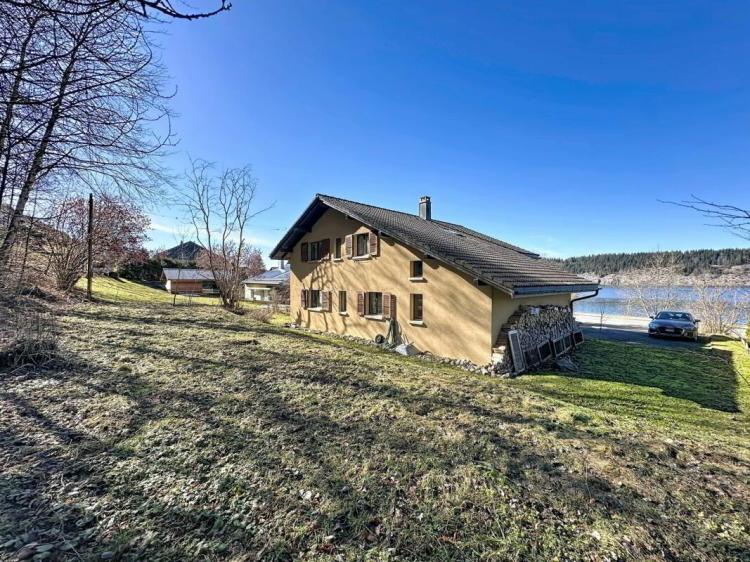 Villa individuelle face au lac de Joux