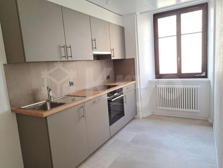 APPARTEMENT 3 PIECES REZ SUPERIEUR 90 M2 RENOVE