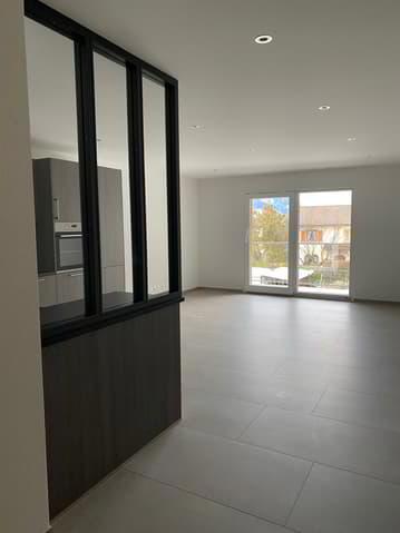 MAGNIFIQUE ET SPACIEUX 4.5P AVEC TERRASSE - IDEALEMENT SITUE A ARDON...