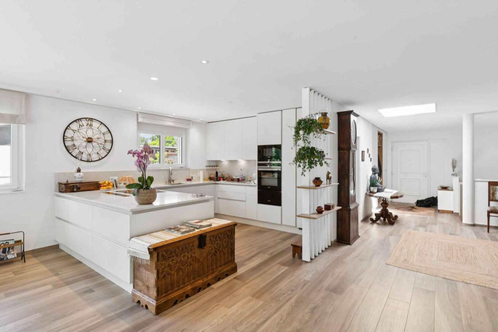 En exclusivité ! Immeuble mixte divisé en deux logements de plain-pied