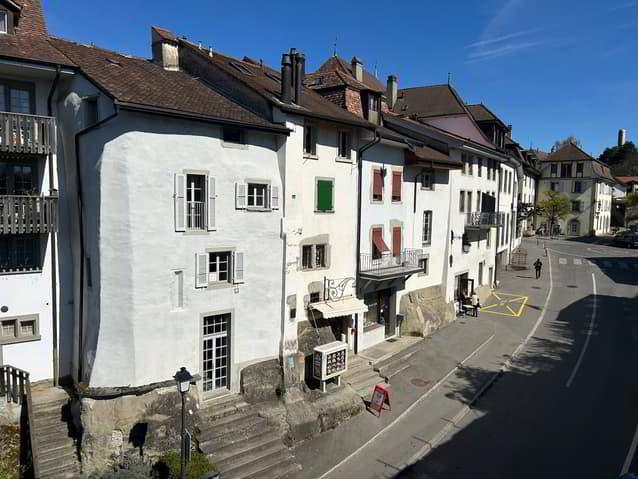 Au coeur d'Estavayer-le-Lac Maison villageoise de 6 pièces A rénover