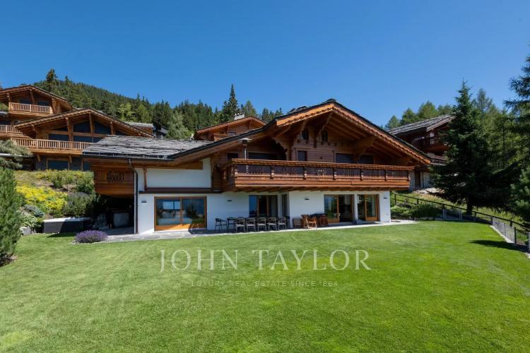 Apartment for sale in Crans-Montana, Switzerland