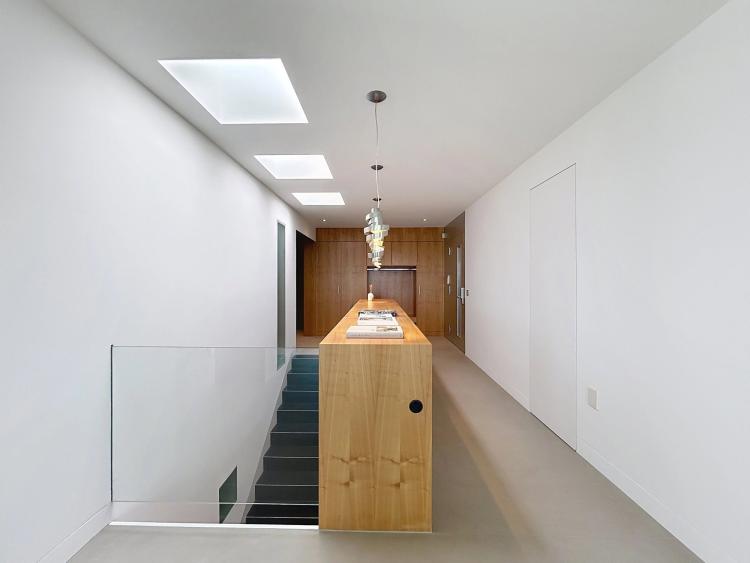 Propriété contemporaine de 600 m² avec vue panoramique sur le lac