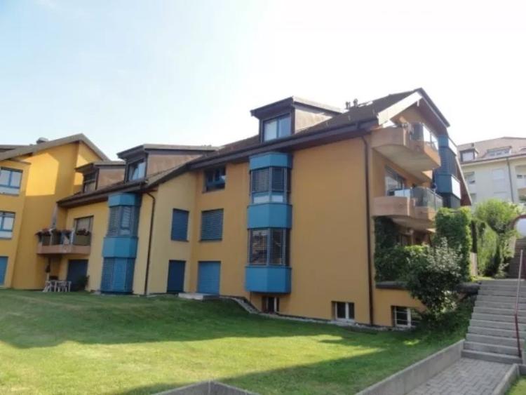 Appartement de 4.5 pièces avec poste de conciergerie à plein temps