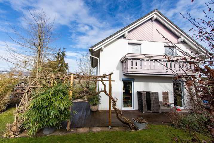 4.5-Zimmer Einfamilienhaus Ruhe, Natur und Wohnkomfort vereint