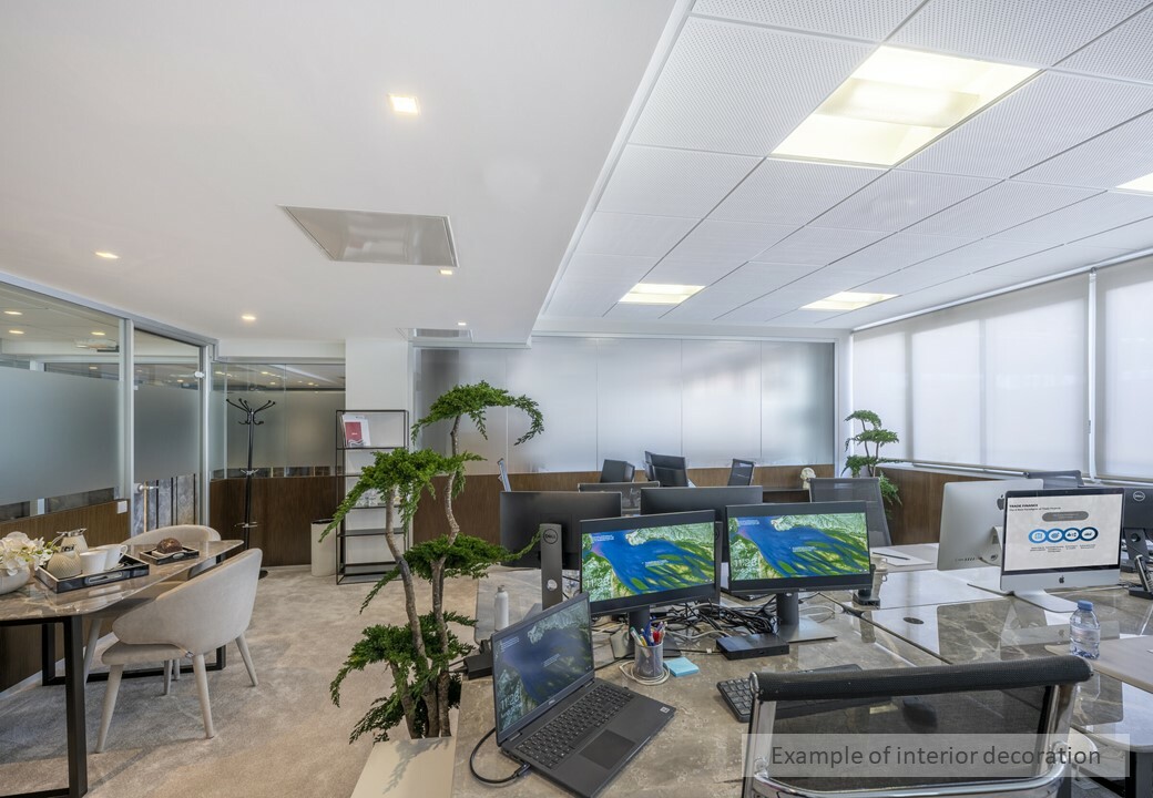 CVxbs_thales-bureau-3-assis-texte--1642628525.jpg