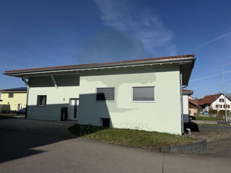 Spacieuse maison familiale de 10,5 pièces situés à Cornol