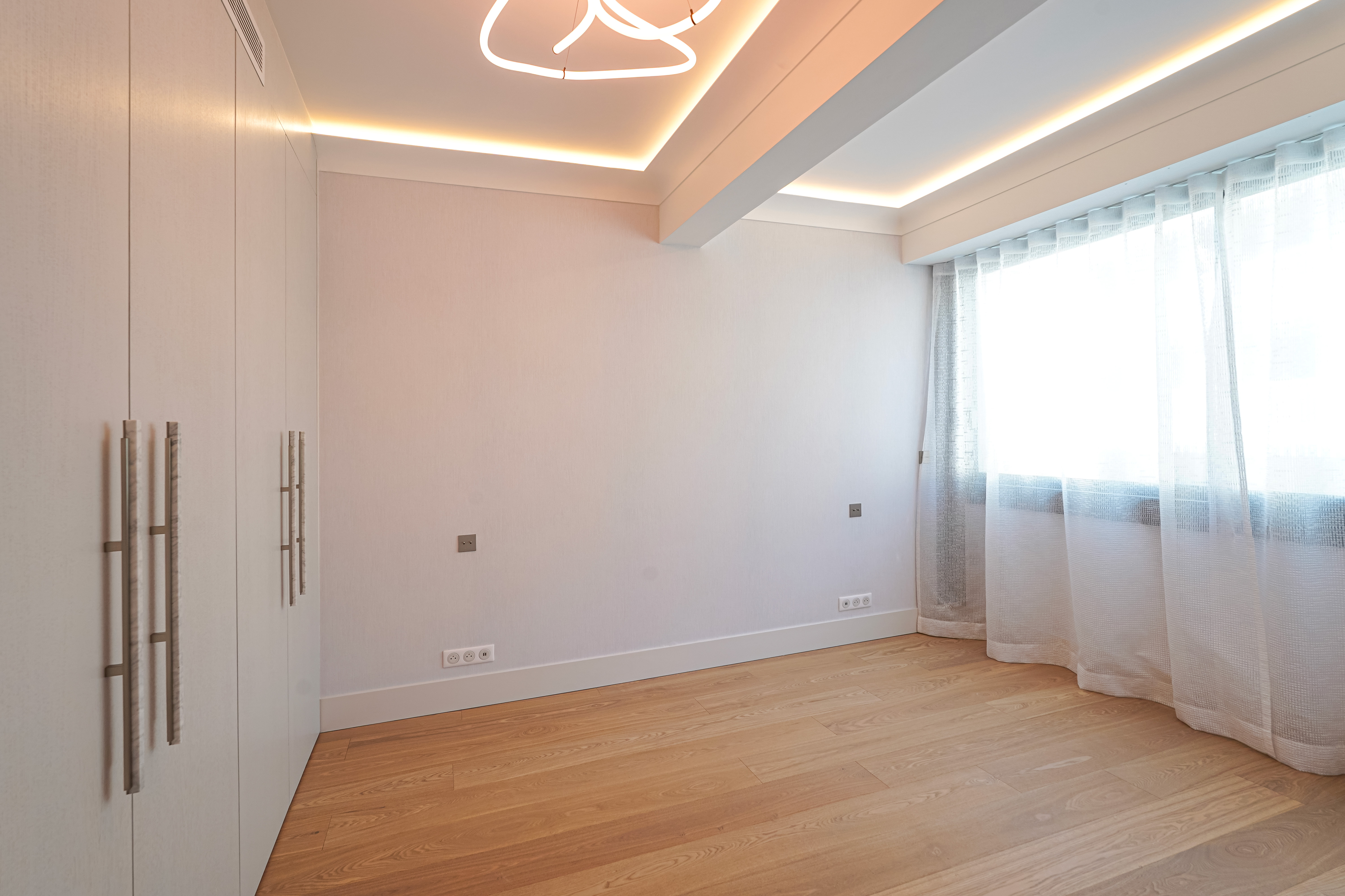DgHbm_chambrebis-riviera-palace-valeri-agency-1784132052.jpg