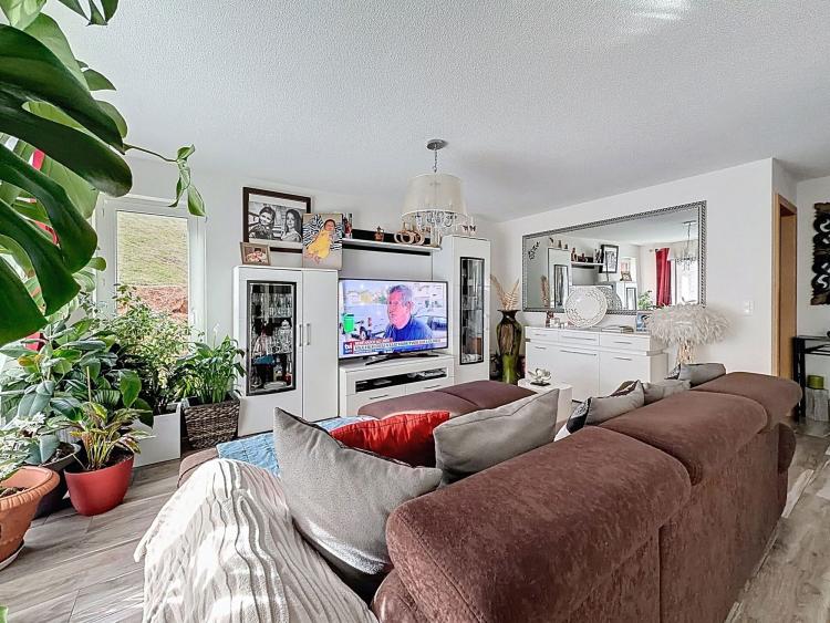 Appartement moderne avec terrasse et jardin au cœur d'Orsières