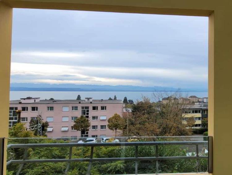 4,5 Zimmer mit Balkon