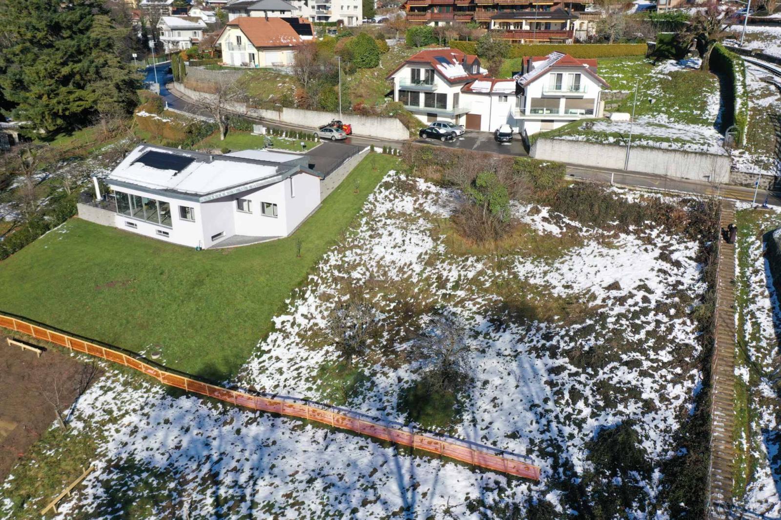 Terrain à bâtir avec permis de construire en force