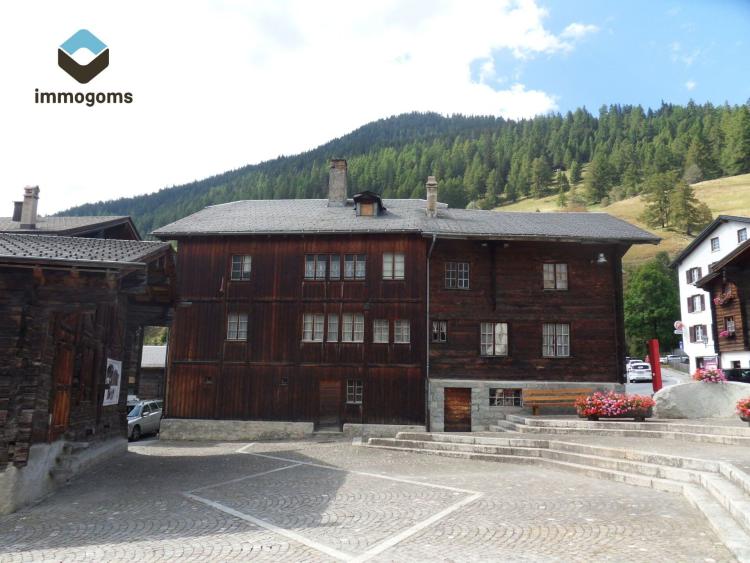 Haus mit drei Wohnungen an zentraler Lage