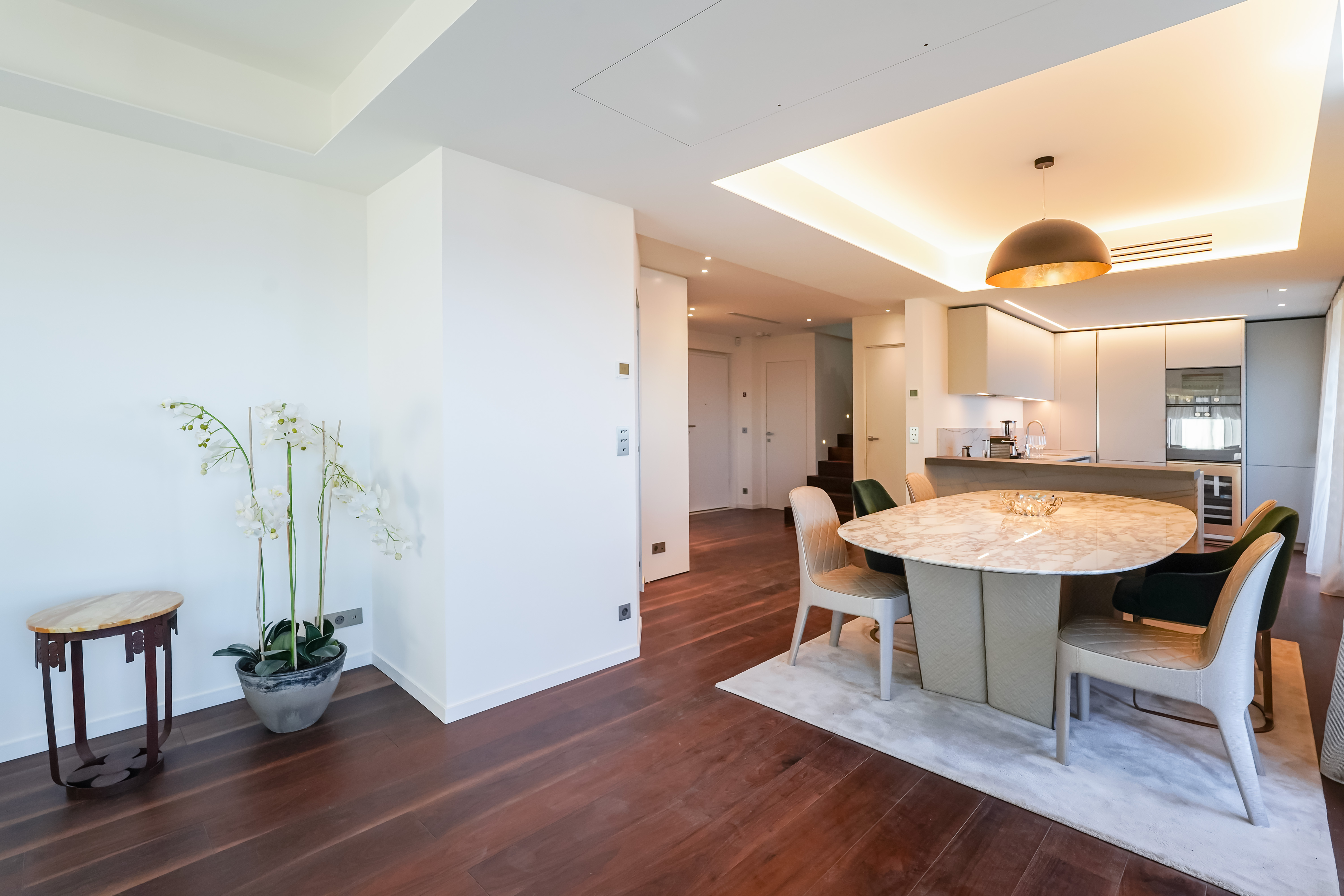 DqRvx_se-jour-barnes-monaco-1762249827.jpg