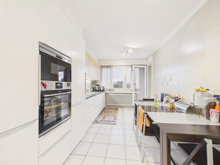 Appartement meublé de 5.5 pièces – 165 m² – Résidence de standing privée et arborée – Proche Nations et Organisations – Genève
