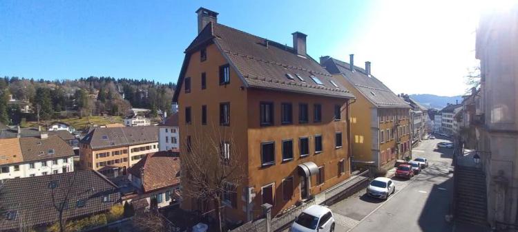 Magnifique appartement de 5 pièces avec cheminée au Locle