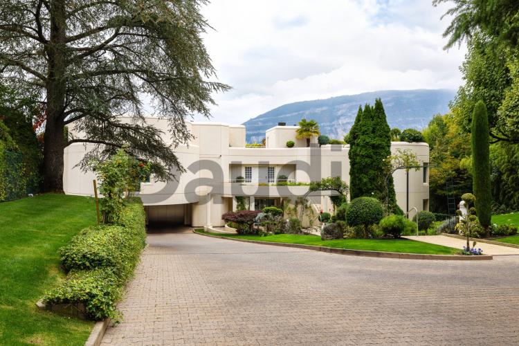 Apartment for sale in Geneva, Switzerland