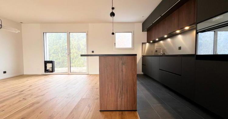 Maison contiguë 5.5 pièces