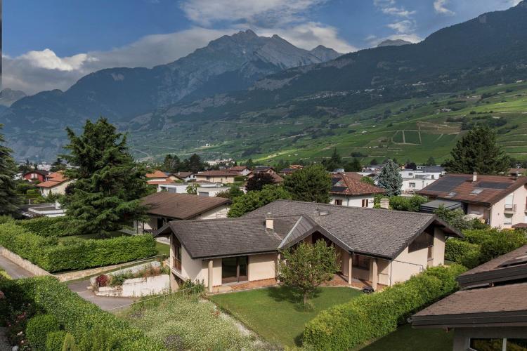 House for sale in Conthey, Switzerland