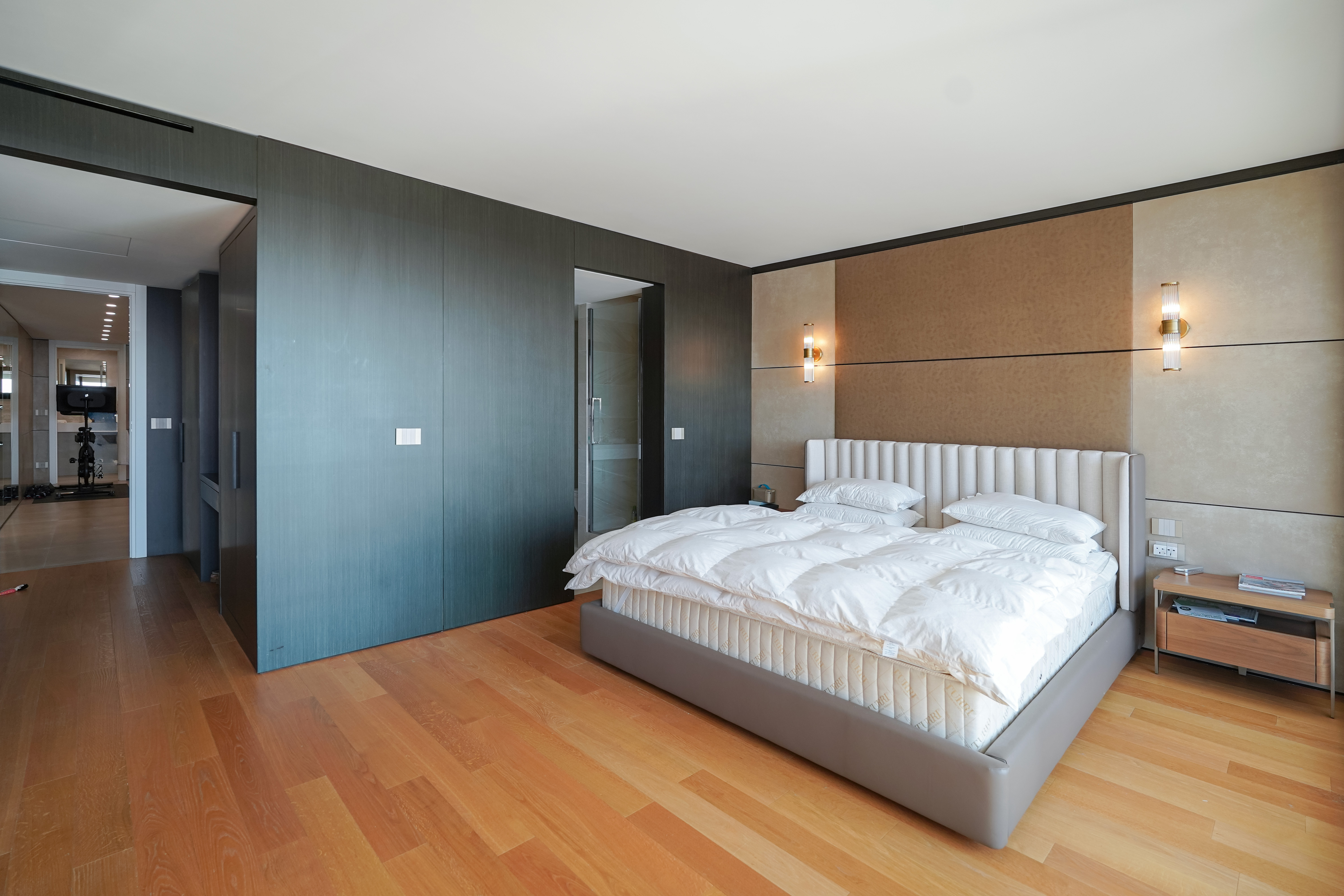 E77qe_chambre-master-bis-mc-star-barnes-valeri-agency-monaco-1773919052.jpg