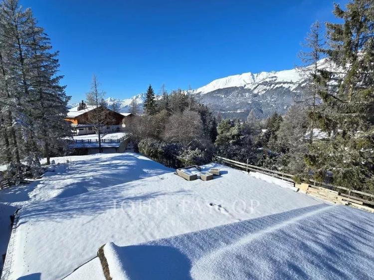 Incroyable projet: chalet neuf en résidence secondaire