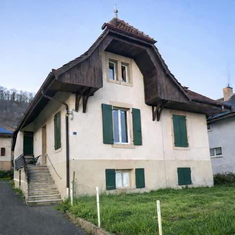 Charmante maison individuelle à rénover - Beau potentiel
