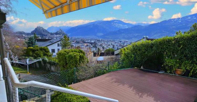 Maison contiguë 7 pièces