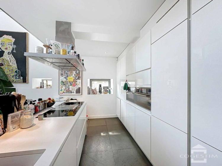 Maison de village mitoyenne de 6.5 pièces entièrement rénovée