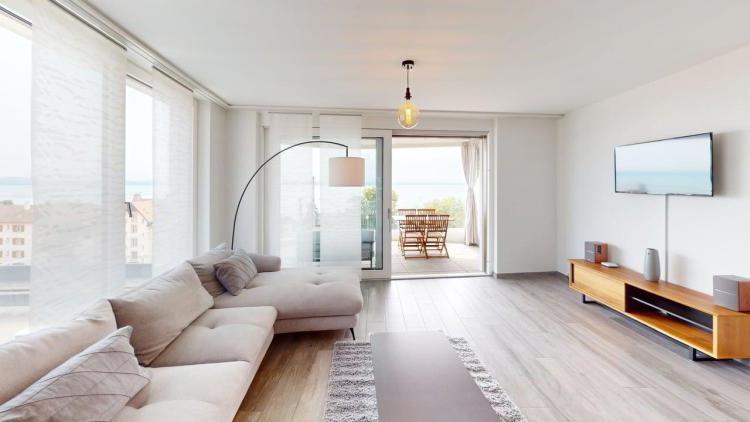 Modern 2-bed apartment in Neuchâtel with lake view