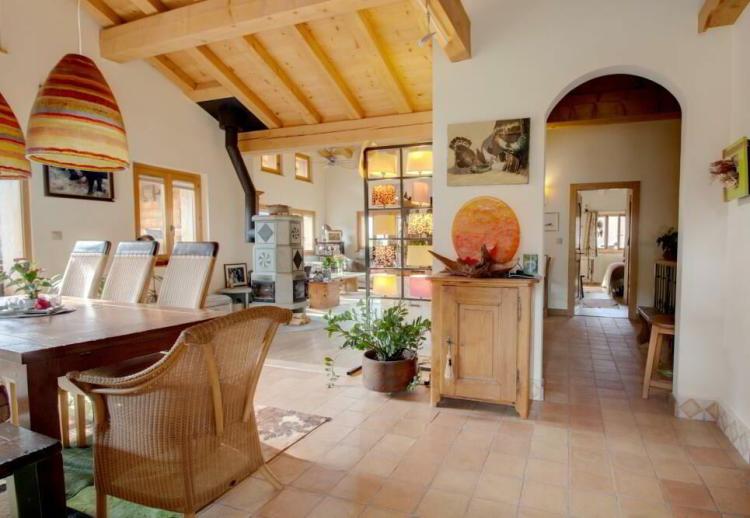 OBJET RARE! Chalet de famille dans un endroit calme et ensoleillé
