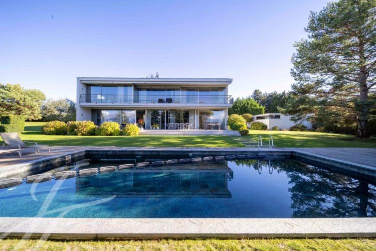 Somptueuse villa contemporaine au coeur de Cologny