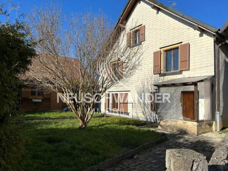 À vendre charmante petite maison de 5.5 pièces à rénover à Bonfol