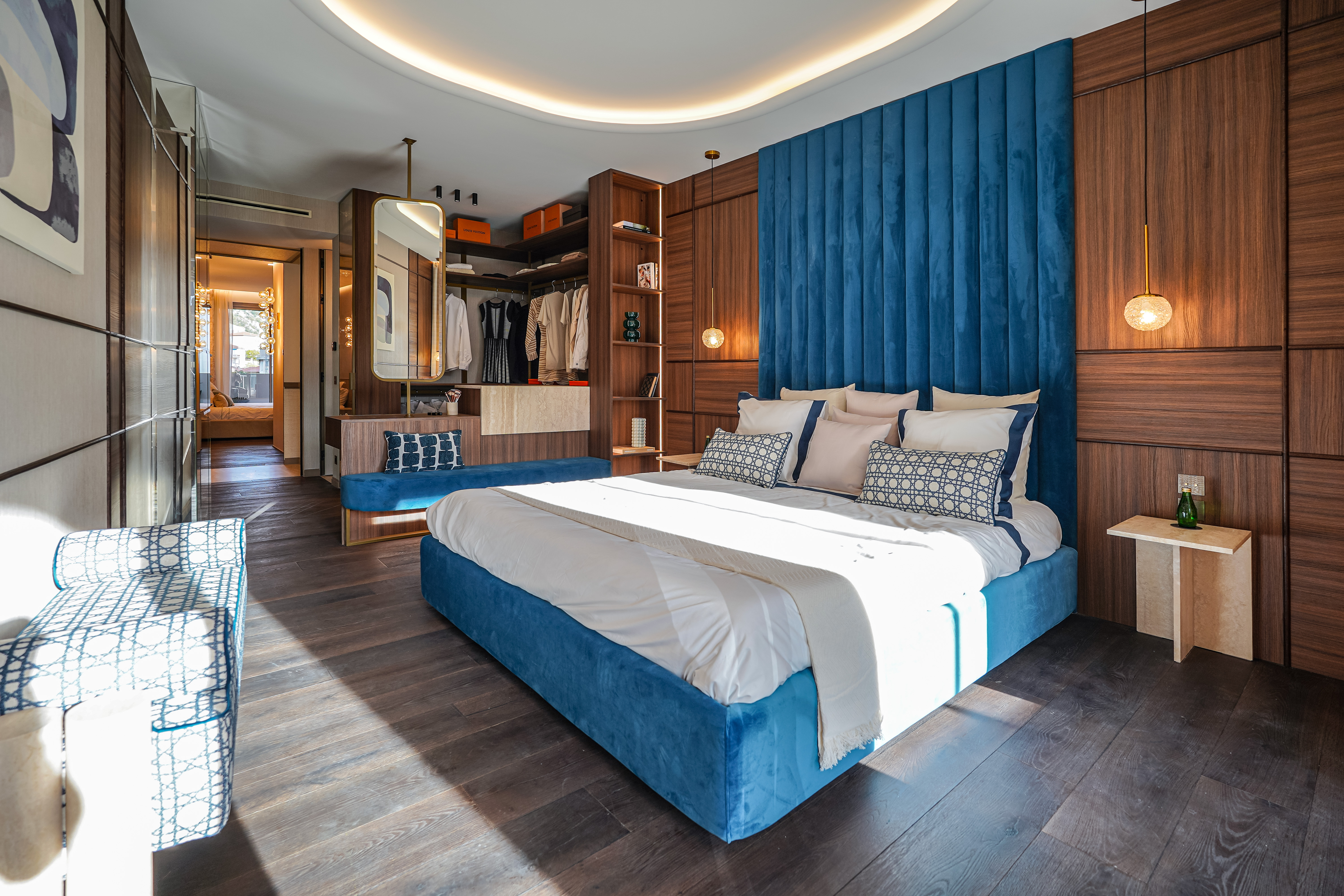 esYZq_chambre-master-bis-chateau-perigord-barnes-valeri-agency-monaco-1767802185.jpg