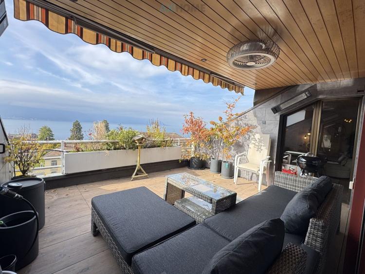 Une adresse privilégiée à Montreux ! 4,5 pièces vue lac avec balcon