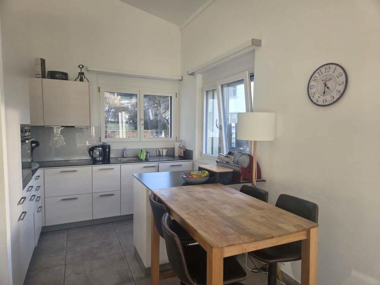 Wohnung von 98 m2, 4 Zimmer im 1. Stock, ohne Aufzug