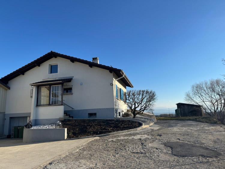 Charmanter Einzelhof mit 5 Zimmern in Coinsins und großem privatem Garten
