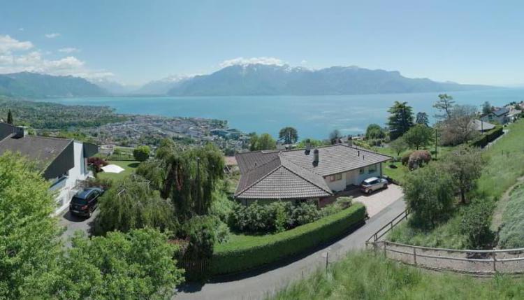 Chardonne - Magnifique villa accolée neuve de 6.5 pces avec une vue...